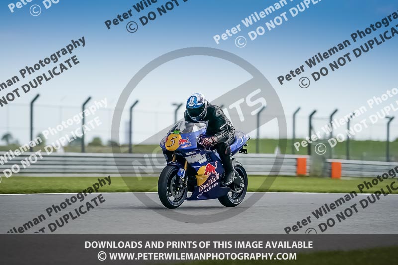 donington no limits trackday;donington park photographs;donington trackday photographs;no limits trackdays;peter wileman photography;trackday digital images;trackday photos